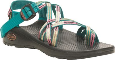 which stores sell chacos