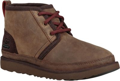 neumel ii water resistant chukka boot
