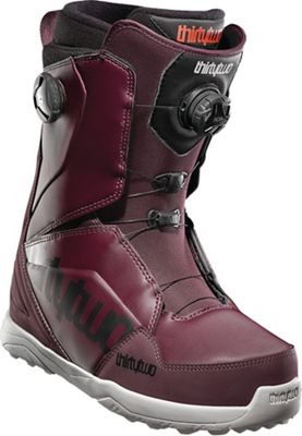 32 snowboard boots canada