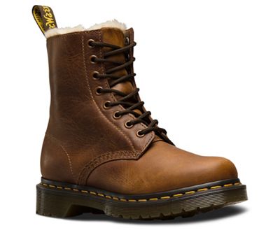 doc martens 1460 serena