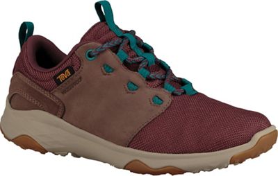 teva waterproof boot