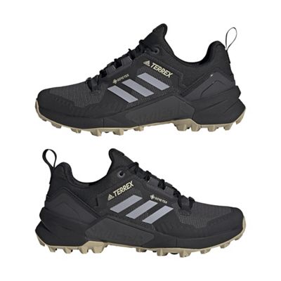 Core Black / Halo Silver / Dgh Solid Grey