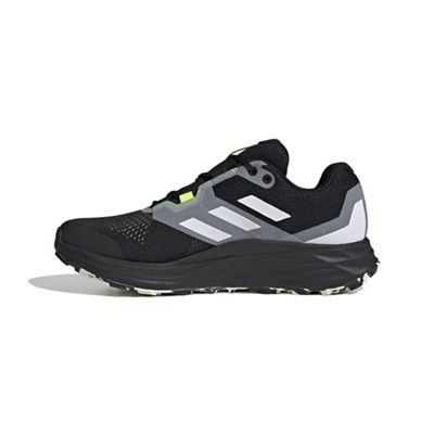 Core Black / Crystal White / Screaming Yellow