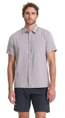 Vuori Men's Bridge Button-Down SS Shirt