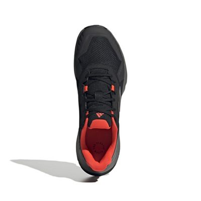 Core Black / Grey Six / Solar Red