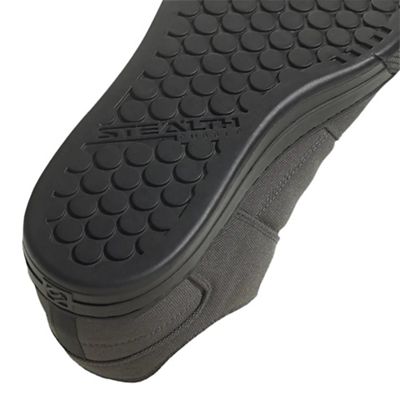Dgh Solid Grey / Core Black / Grey Three