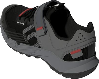 Core Black / Grey Three / Red