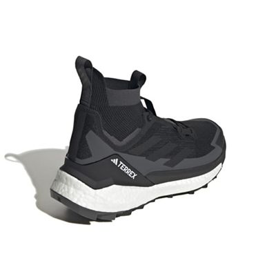 Core Black / Core Black / Grey Six