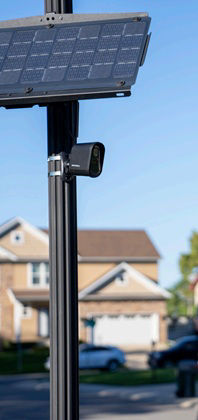 L6Q Camera in use with solar panel