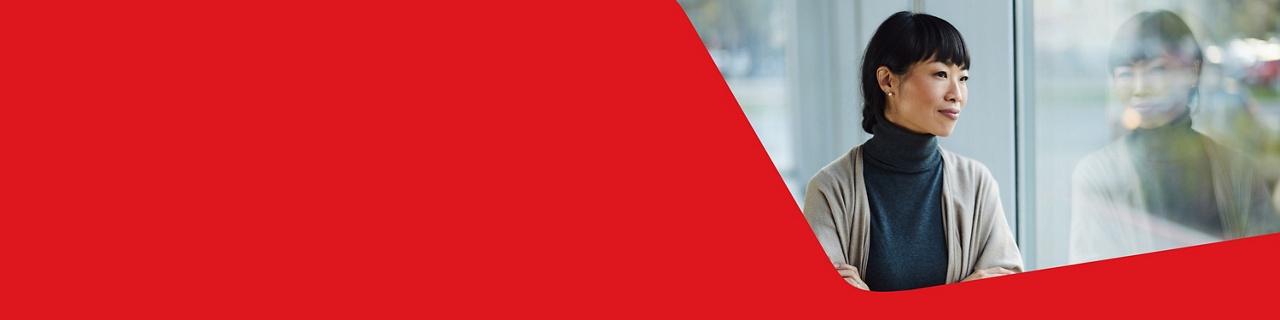 Photo of a reassured entrepreneur due to choosing overdraft protection 