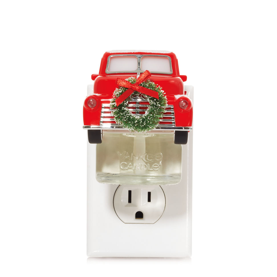 fragrance diffuser plug-in in outlet