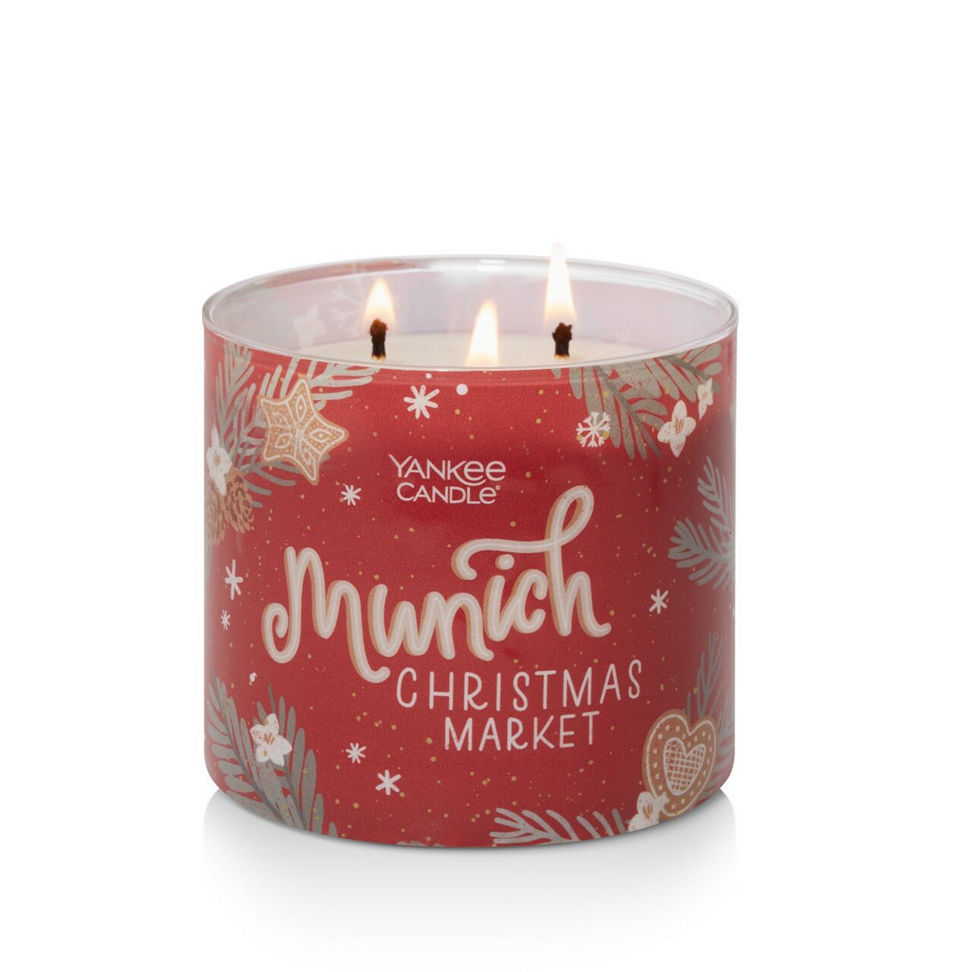 Passport to the Holidays Collection Munich Christmas Market 3-Wick Candle