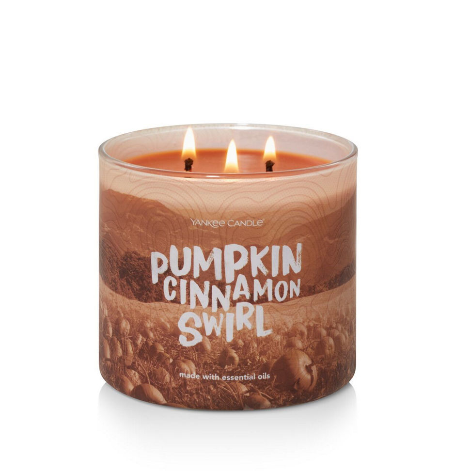 Cottage Getaway Collection Pumpkin Cinnamon Swirl 3-Wick Candle
