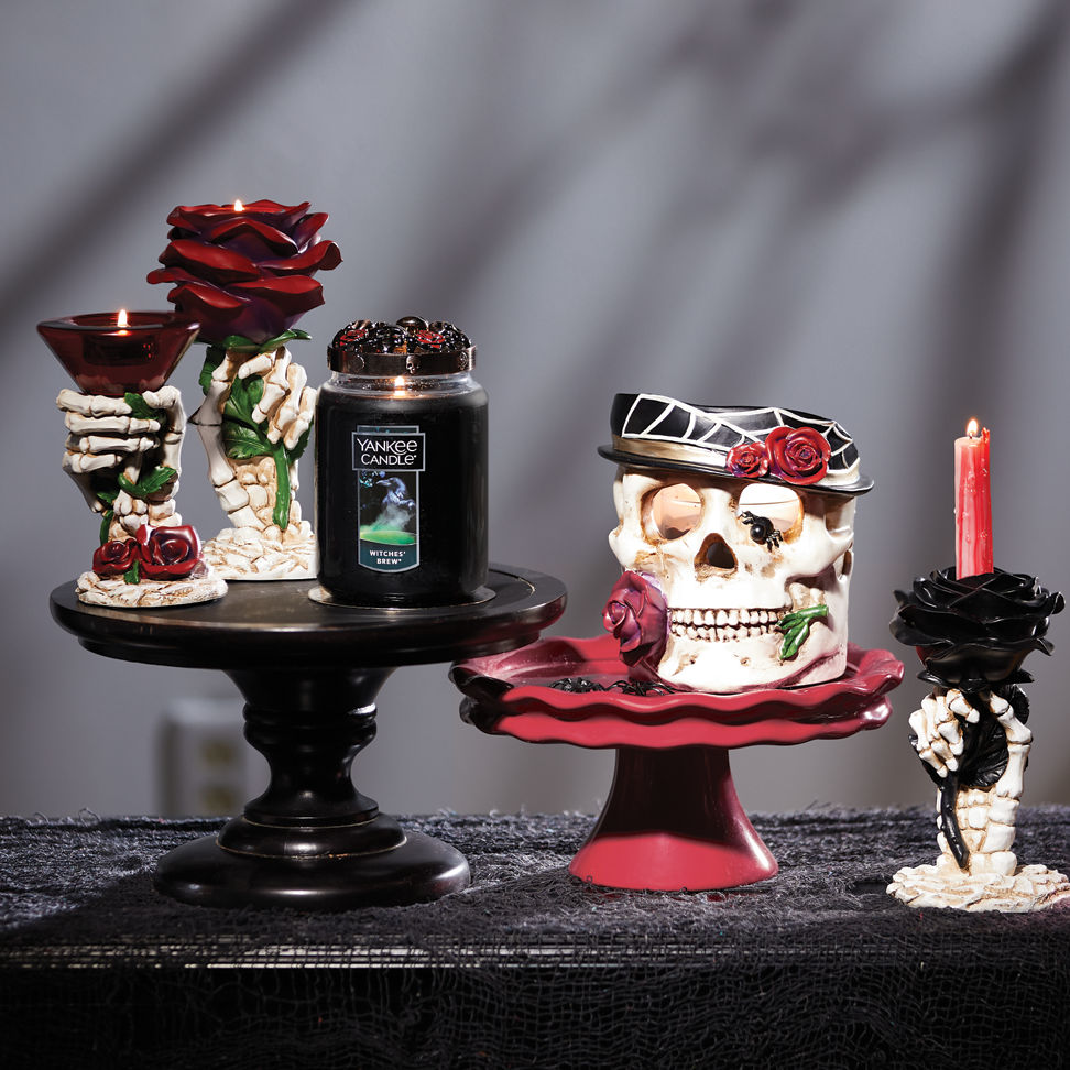 witches' brew original large jar candle with halloween accents