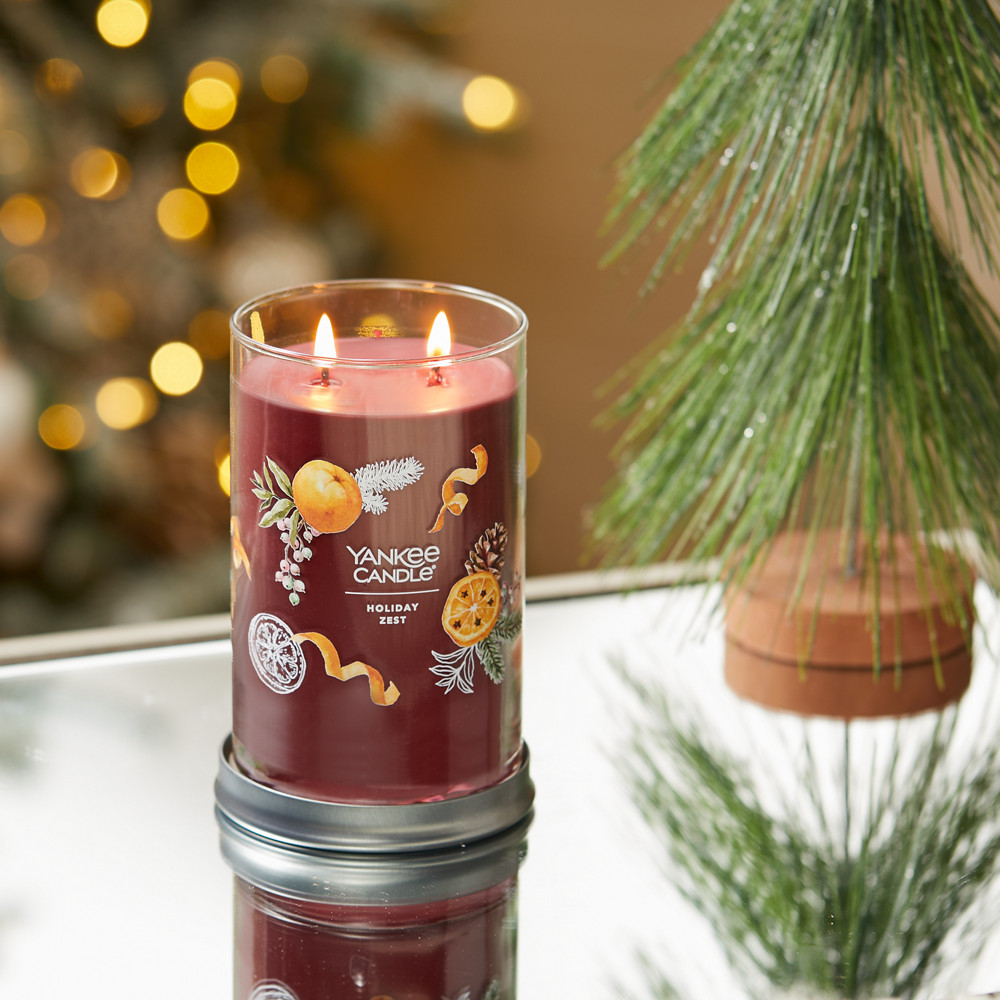 Holiday Zest Signature Large Tumbler Candle | Yankee Candle