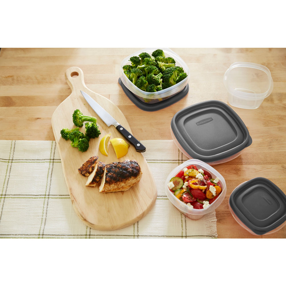 EasyFindLids™ Food Storage Container Set with SilverShield