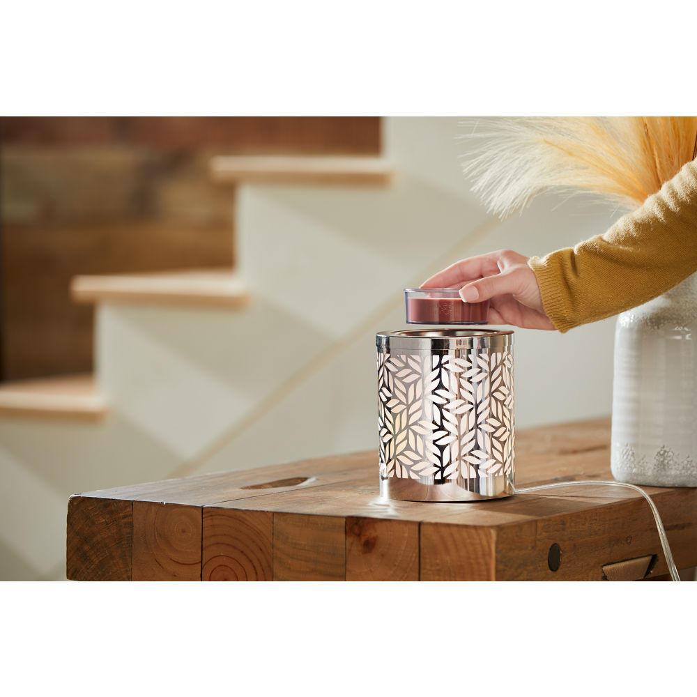 Leaves Scenterpiece® MeltCup Warmer | Yankee Candle