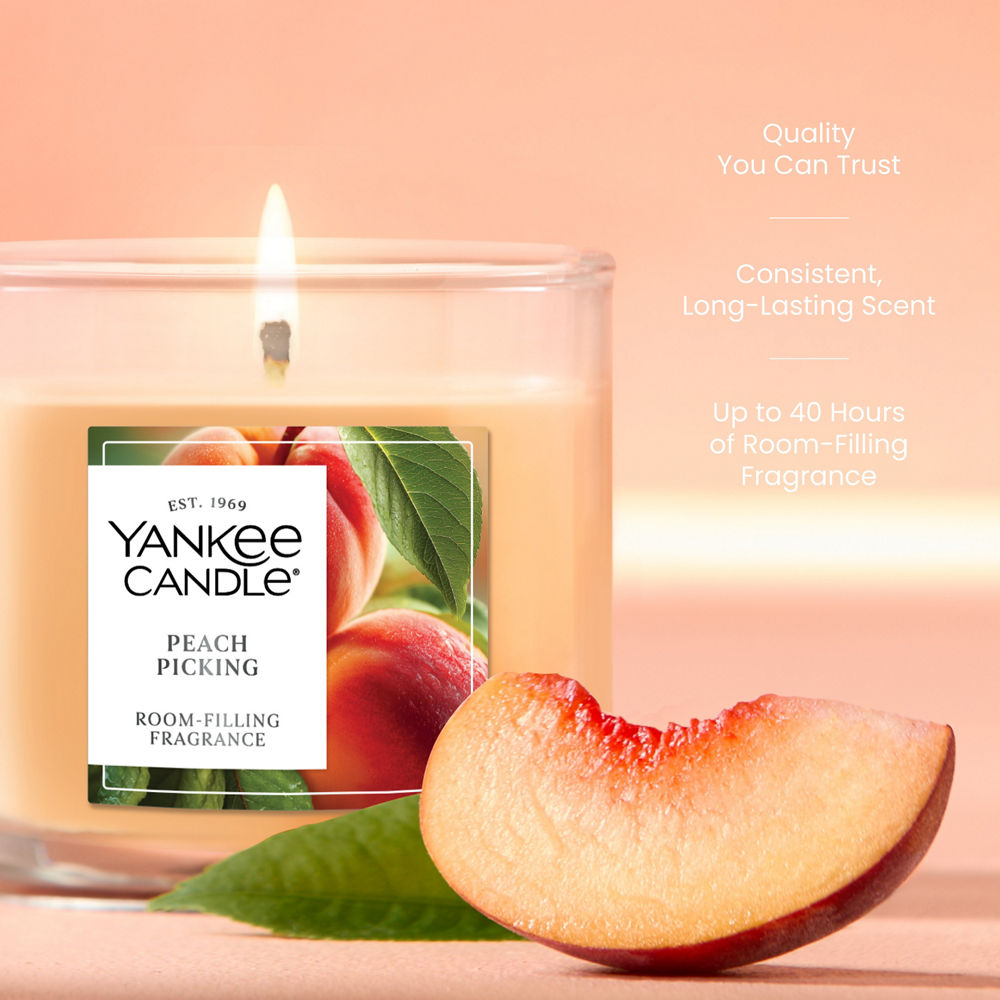 Peach Picking Small Tumbler Candle