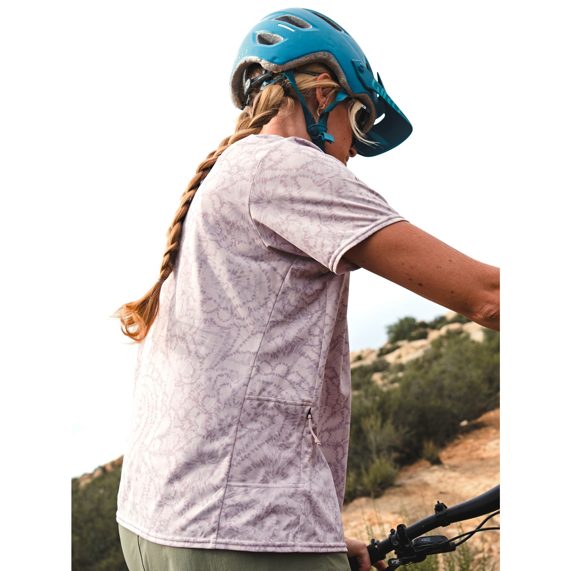 Marmot Women's AirExchange UPF 50 Short-Sleeve Crew Shirt in Dust Twirl