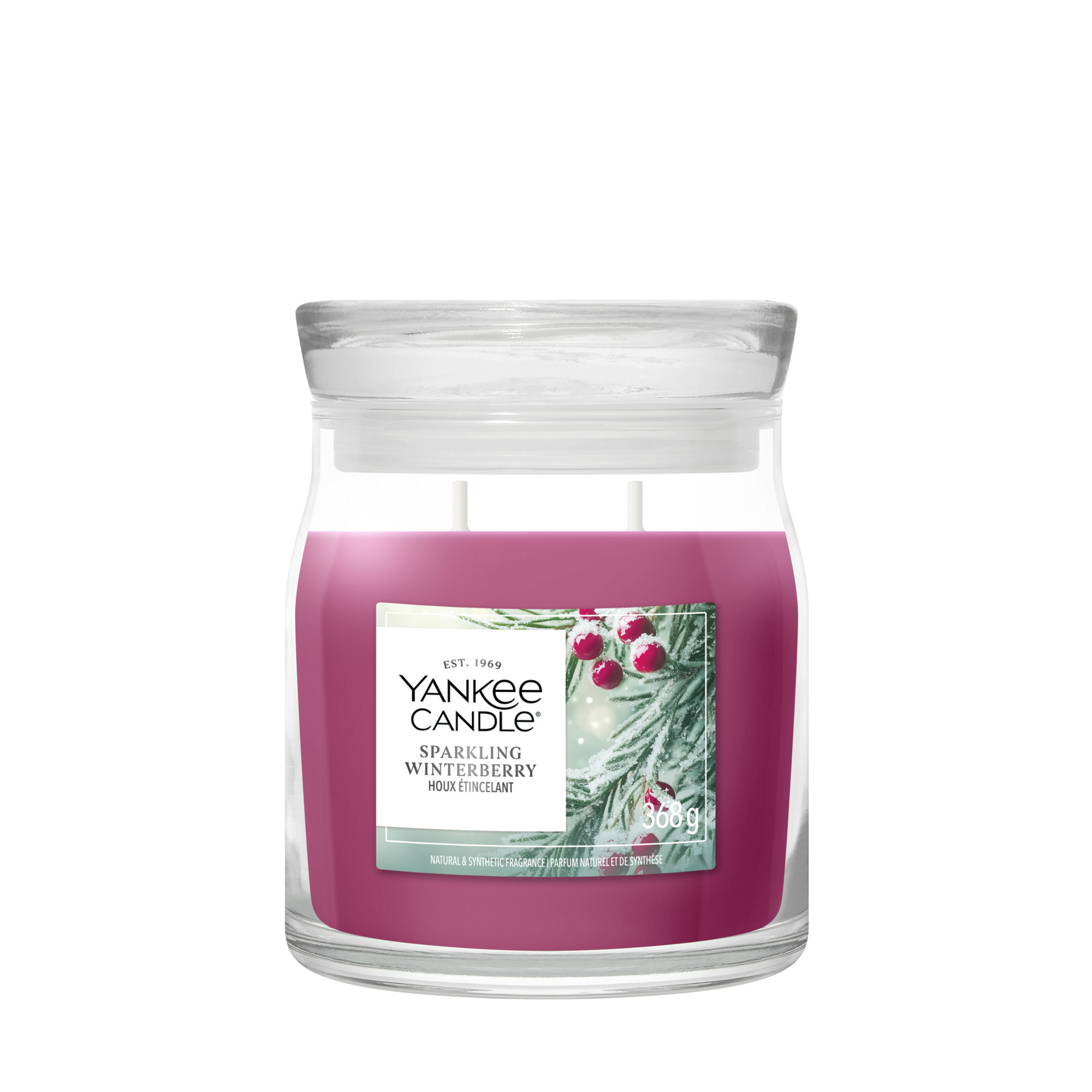 Sparkling Winterberry Candle Yankee Candle, Red | Fresh & Clean