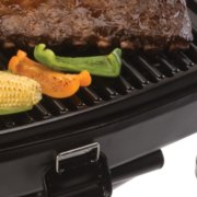 Road Trip Sportster® Propane Gas Grill image 7