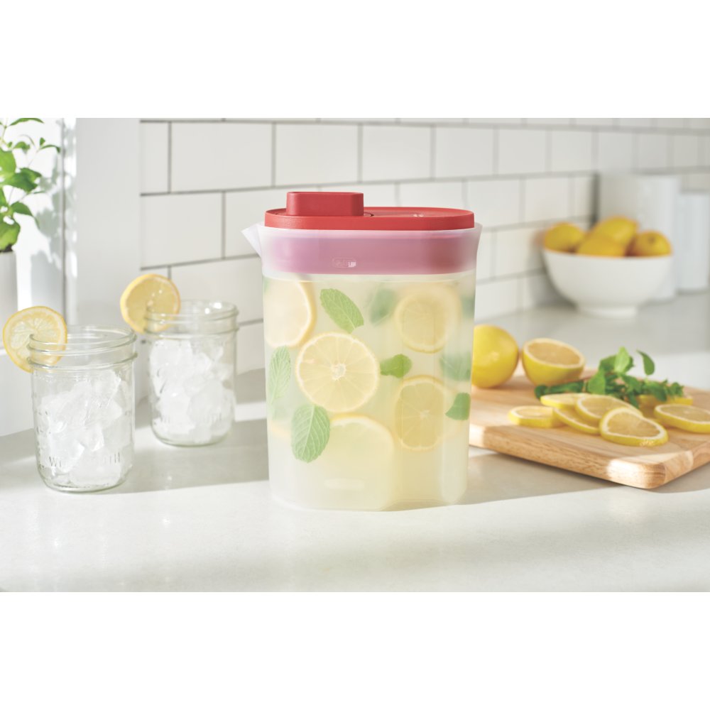 Rubbermaid 2 Quart Pitcher With Ice Guard