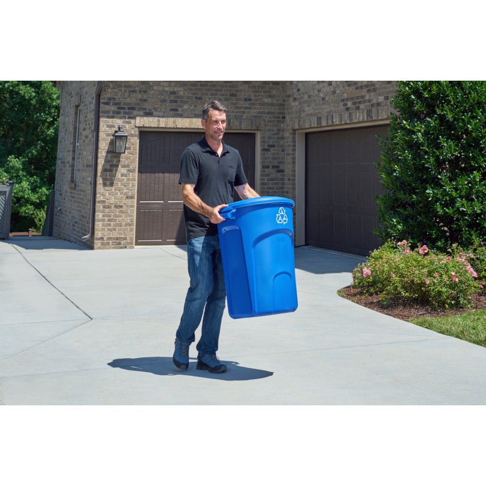 Rubbermaid Roughneck 32 Gallon Garbage Can-Blue