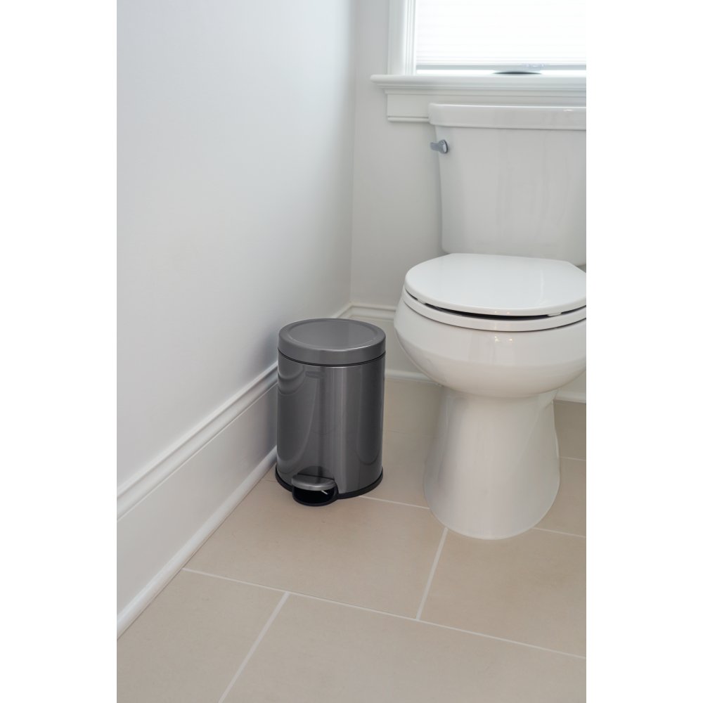 https://s7d1.scene7.com/is/image/NewellRubbermaid/2179250_RC_IR_RoundStepOnWastebasket_ToiletCloset_Environmental_v2?wid=1000&hei=1000