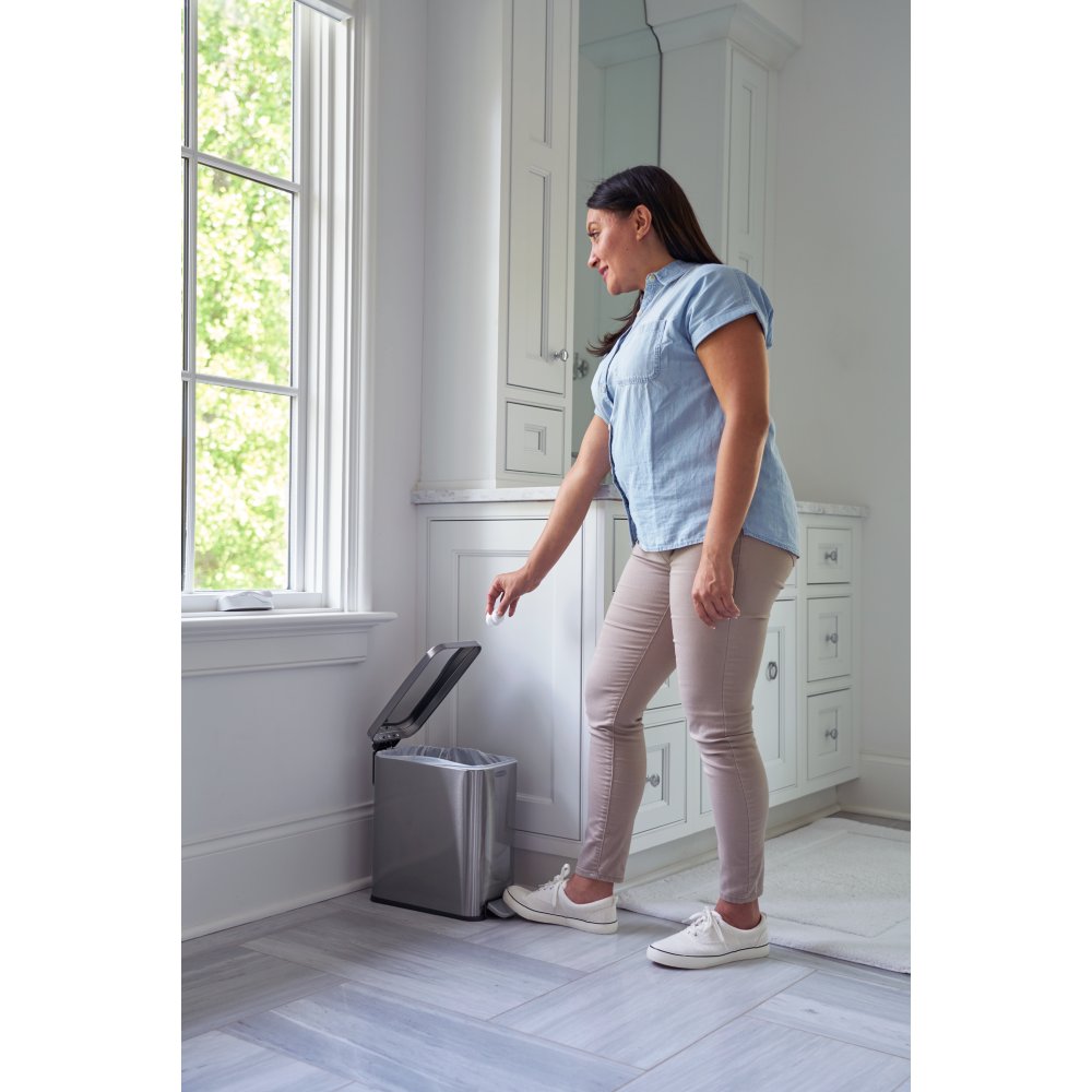 Simplehuman Rectangular Step 55-Liter Trash Can Review