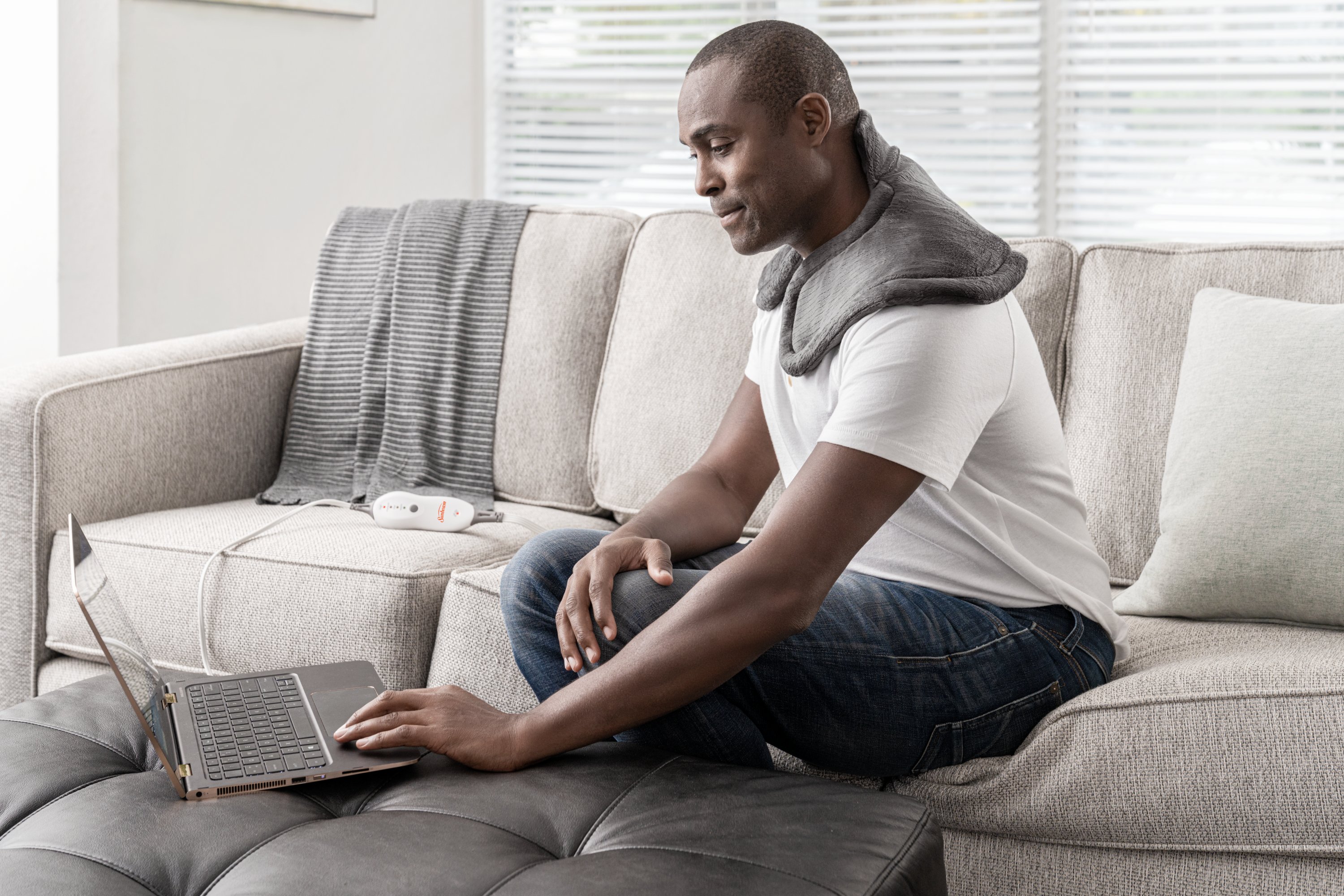 heated neck pillow walgreens