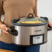 Crockpot™ 7-Qt Easy-to-Clean Cook & Carry™ Slow Cooker, Programmable Slow Cooker image number 4