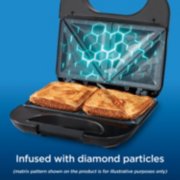 Oster® DiamondForce™ Sandwich Maker image number 2