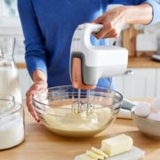 Oster® 270-Watt Hand Mixer with HEATSOFT Technology - Storage Case Included image number 6