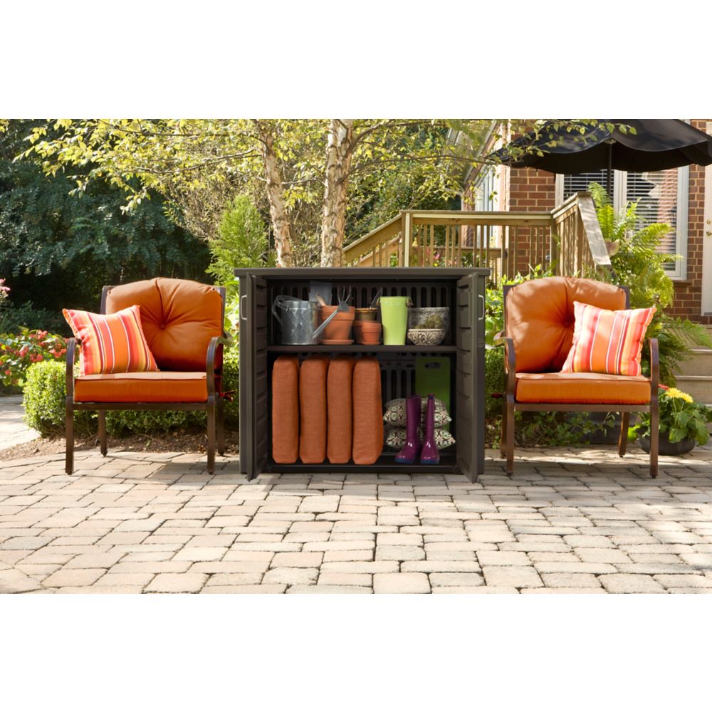 Rubbermaid 1837305 Patio Chic 65 Wide Resin Outdoor Storage Box - Brown -  Bed Bath & Beyond - 27778264