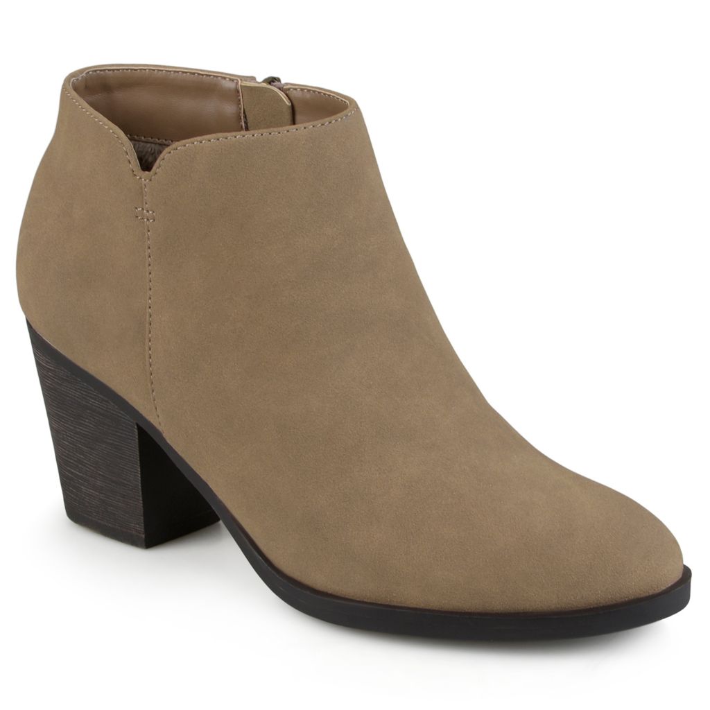 round toe suede ankle boots