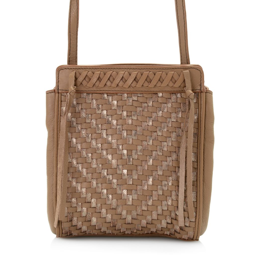 basket woven handbags