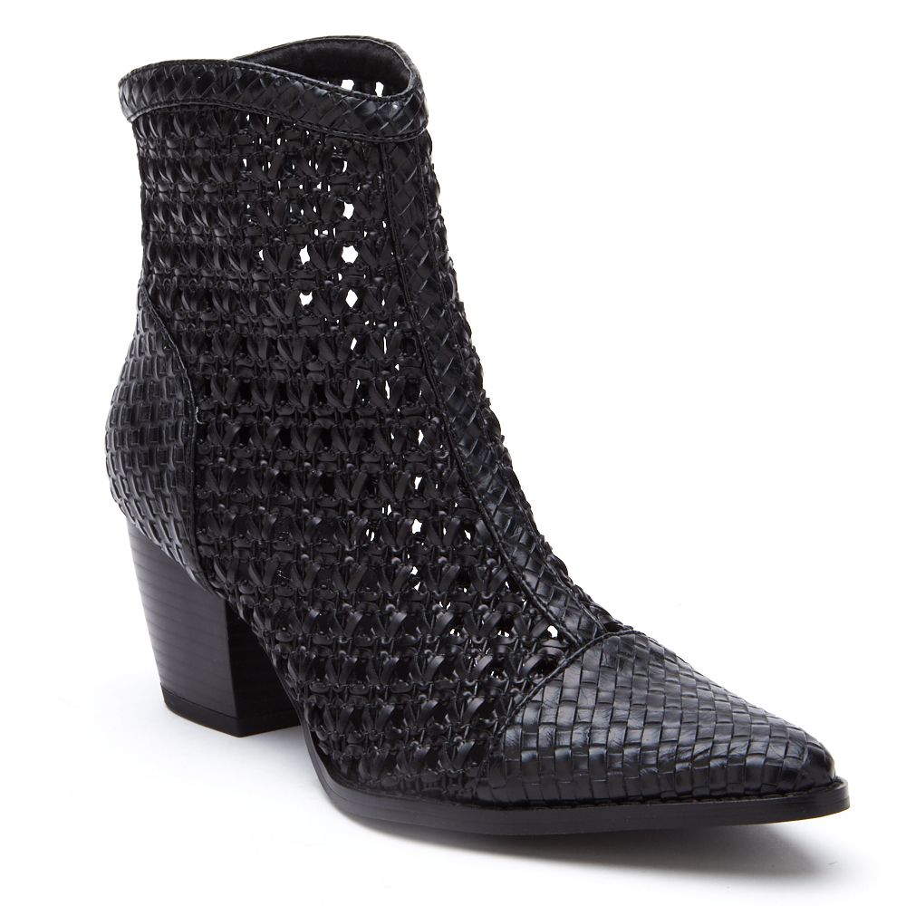 pointed toe heeled ankle boots