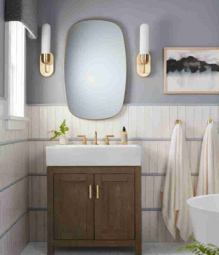 Bathroom niche of retro lino ceramic wall tile, Annie Selke artisanal pencil trim tile and Morris & Co. porcelain floor tile