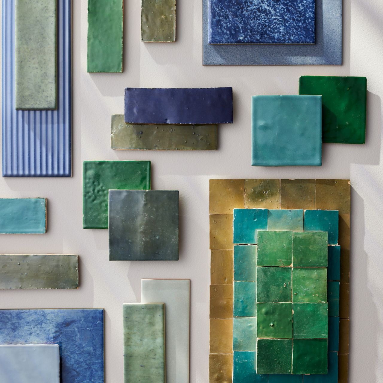 Blue tiles are a popular choice for projects in any room of the home. Our selection of tiles features a beautiful range of blue and green shades in a variety of shapes and materials.