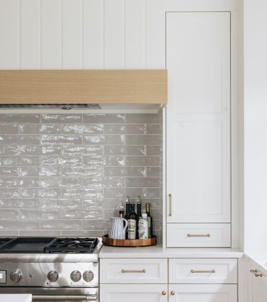 Neo-Traditional Decor & Design  Kitchen backsplash designs, White