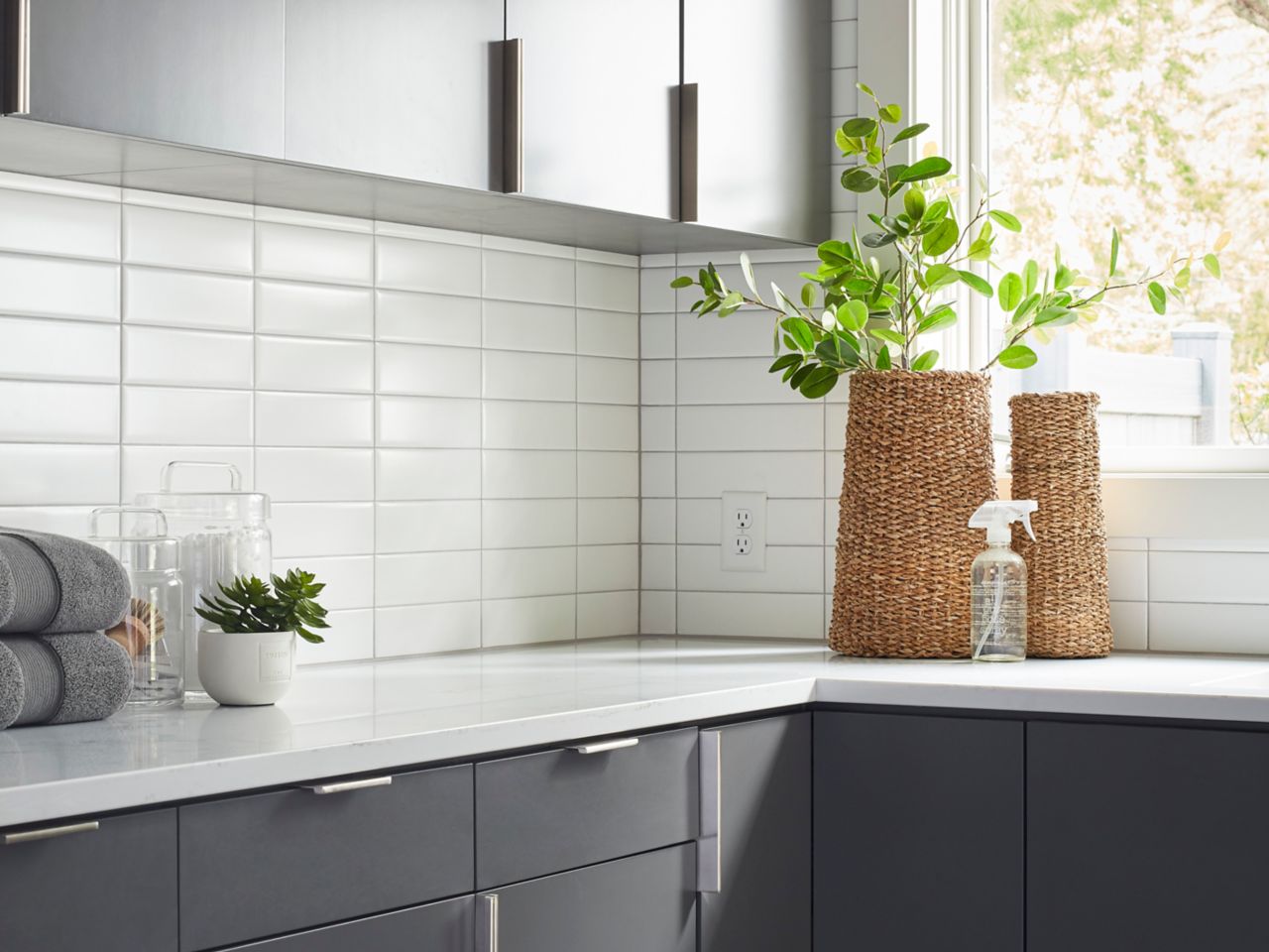 How To Install a Kitchen Backsplash | The Tile Shop, image size:1280x960
