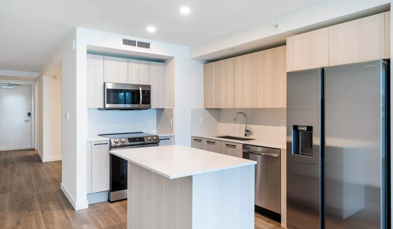 Flamingo Point - Miami, FL - Kitchen
