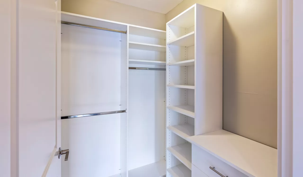 Axiom - Cambridge, MA - Closet