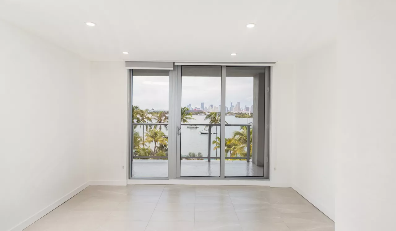 Flamingo Point - Miami, FL - Bedroom