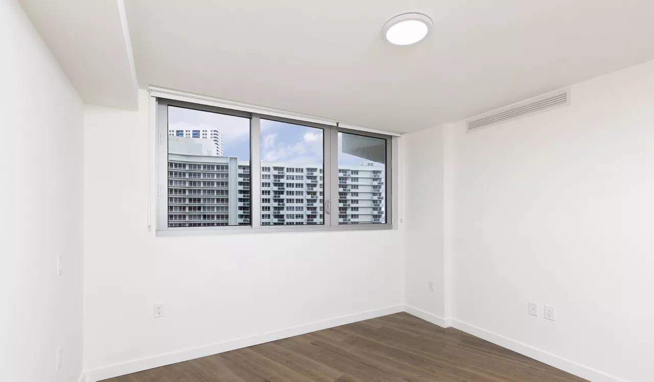 Flamingo Point - Miami, FL - Bedroom