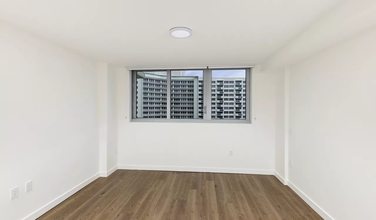 Flamingo Point - Miami, FL - Bedroom