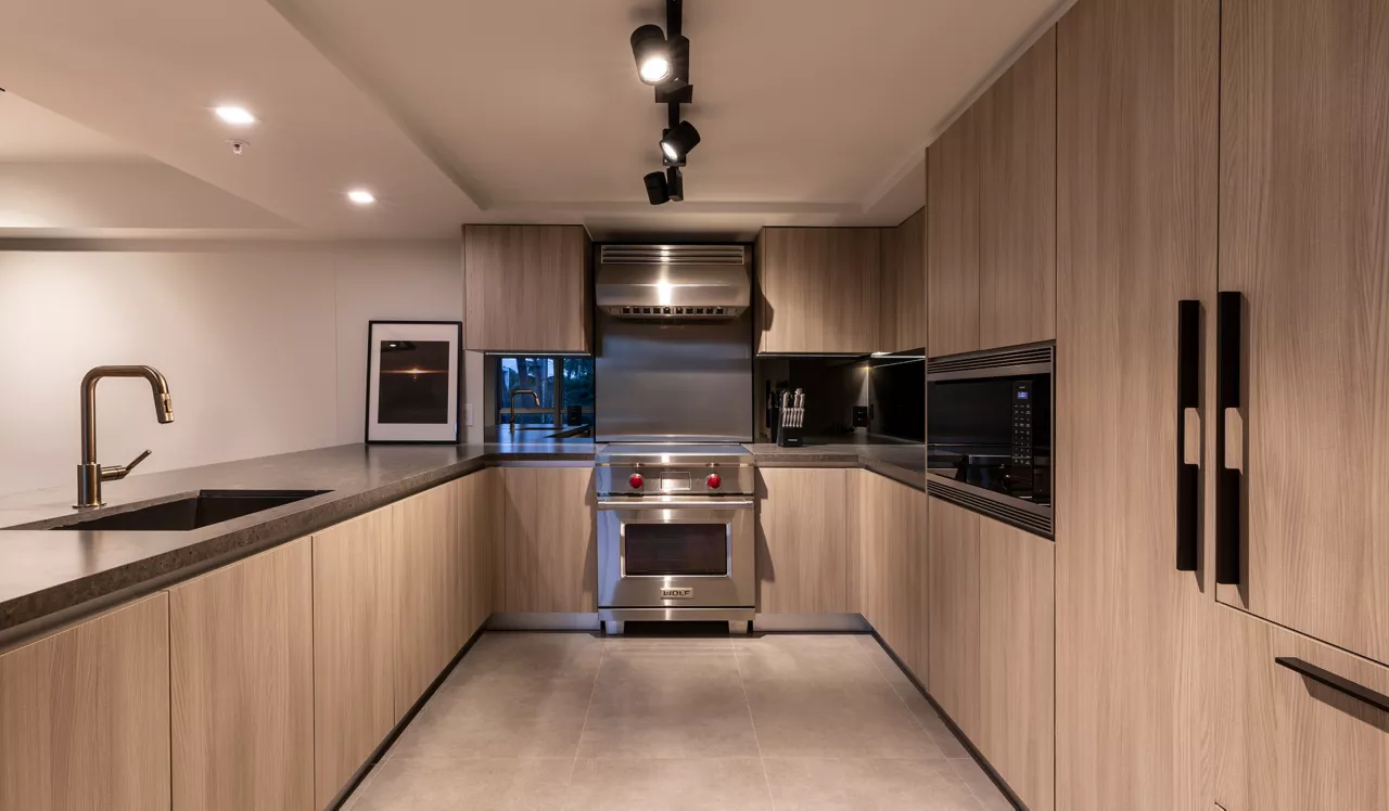 Flamingo South Beach - Miami Beach, FL - Kitchen
