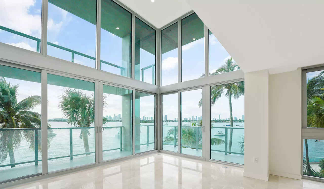 Flamingo Point - Miami, FL - Living Room