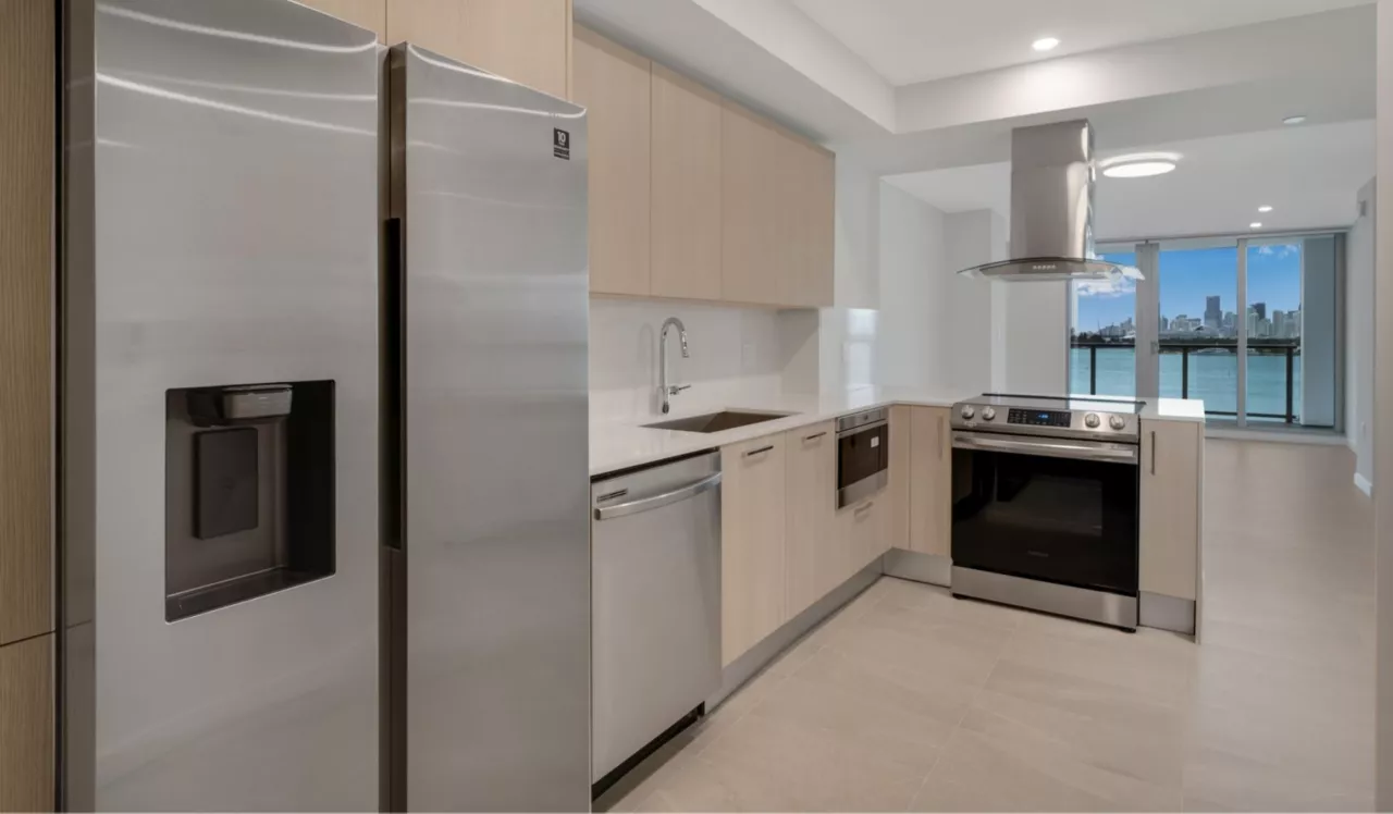Flamingo Point - Miami, FL - Sunset Villas 2D