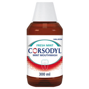 Corsodyl Mint Mouthwash 300Ml
